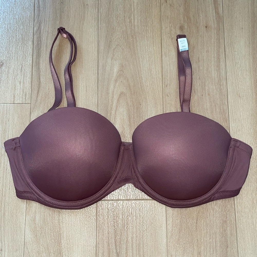 *NWT* Pink by Victoria’s Secret push up bra